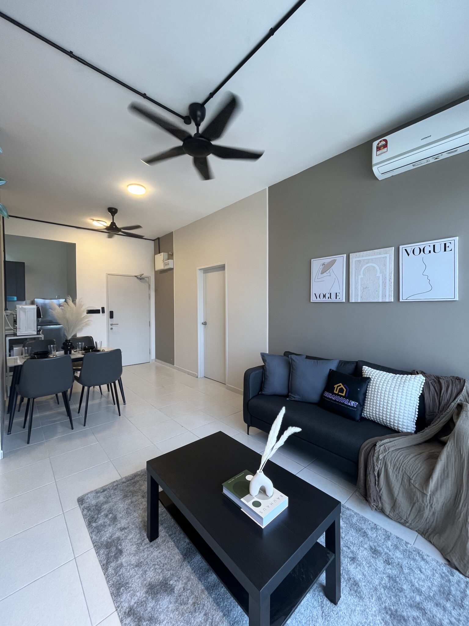 Portfolio Unit - Project 6: Pixel City Sentral - RumaValet